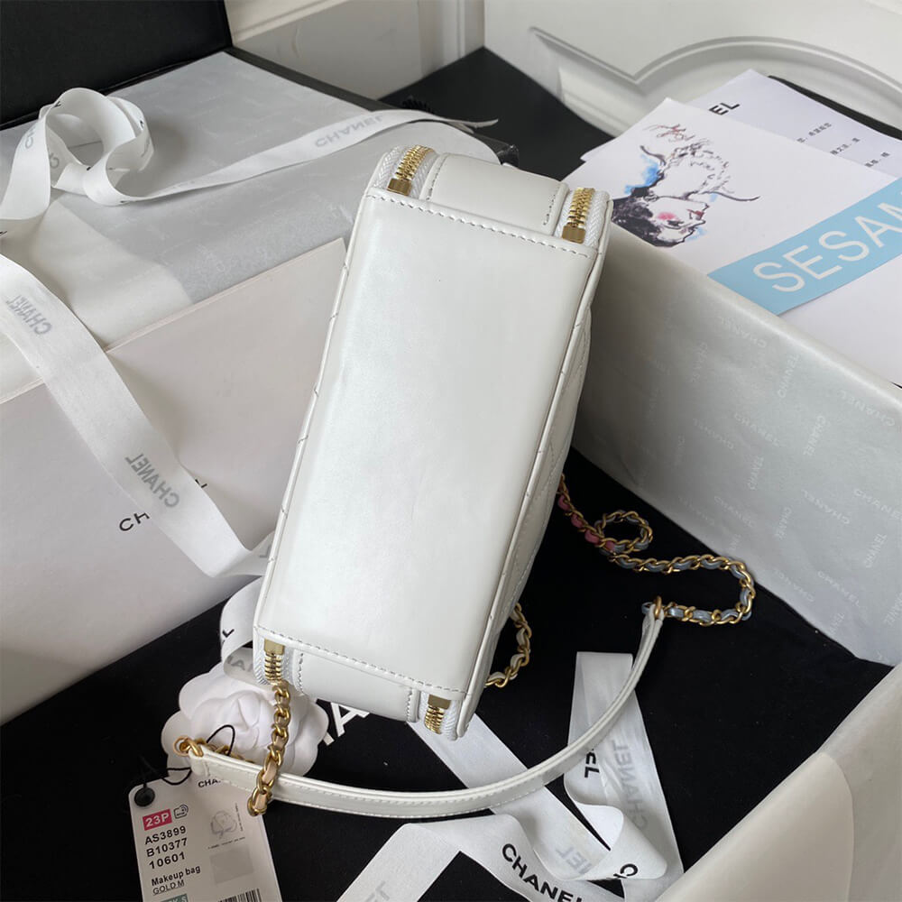CHANEL VANITY CASE