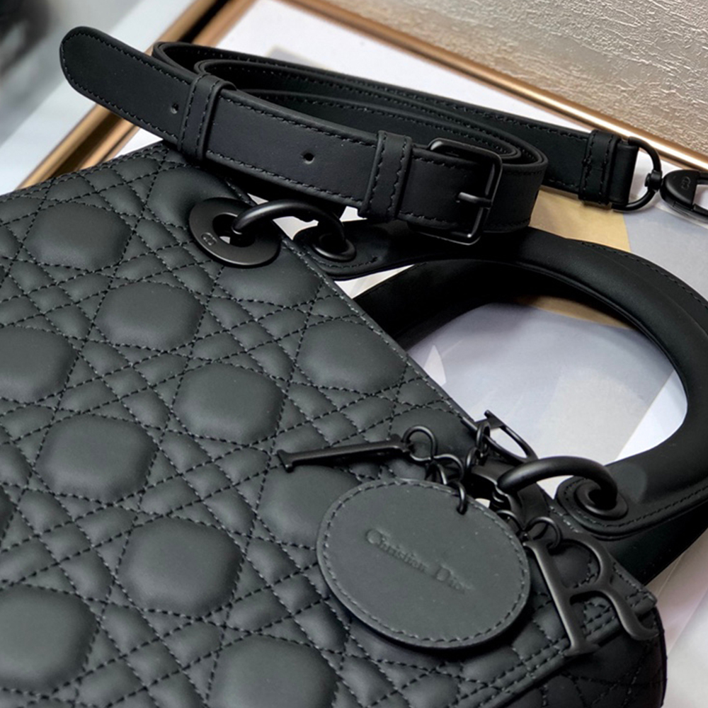 DIOR LARGE LADY DIOR BAG（4A）