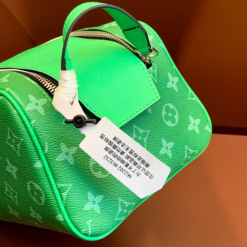 LV Dopp Kit